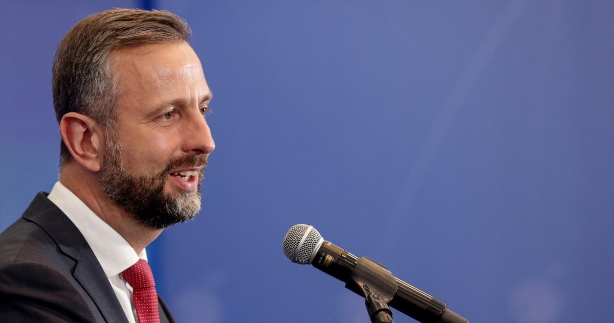 Polska pomoże Ukrainie, szykuje kolejny pakiet. Szef MON zabrał głos