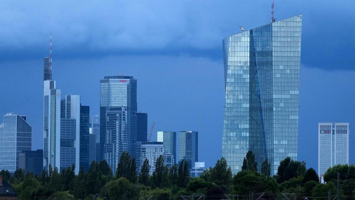 EZB erhöht erneut den Leitzins - auf 2,5 Prozent