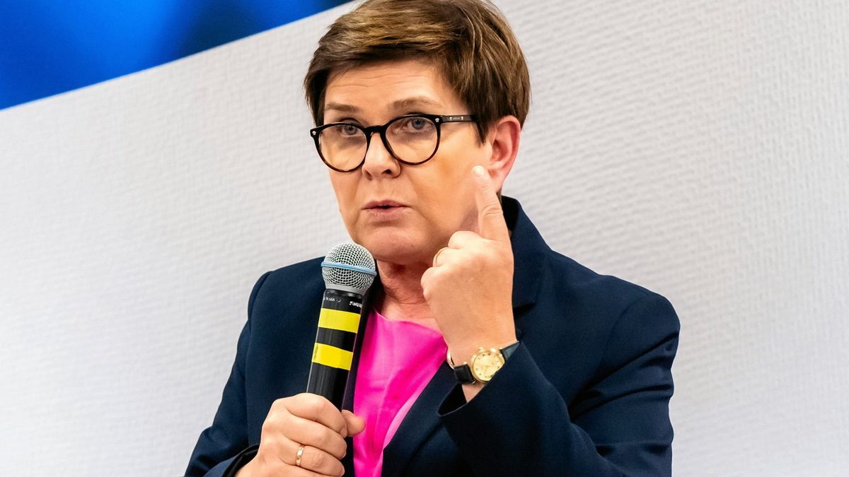 Sąd uchylił karę pieniężną dla Beaty Szydło. Reakcja prokuratury