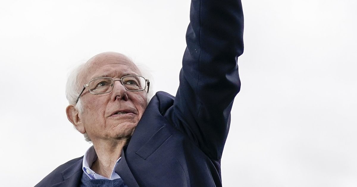 Han blir anklaget for å være en nyttig idiot for USAs KI-oligarker