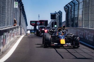 Zo laat racet Max Verstappen en dit is de startopstelling op het gloednieuwe stratencircuit in Madrid