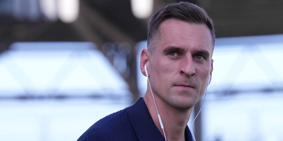Milik, toc toc Juve: ecco chi bussa. E Carnevali apre: prove d'addio e c'&egrave; una data