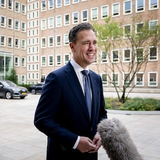 Hoe een vermogenswet de Haagse coalitie klemzet