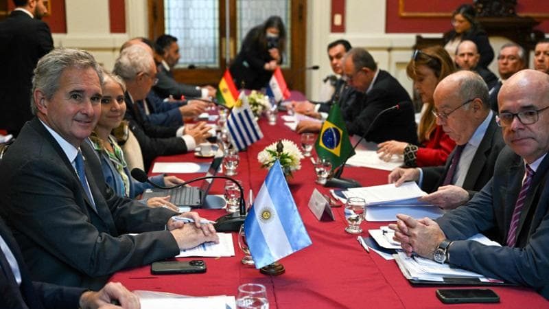 Gnl, litio, macchinari la corsa al Mercosur