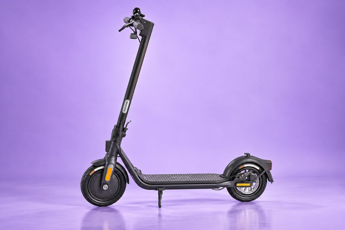 Segway-Ninebot F25I sotto i 300€, ben attrezzato per muoversi in città