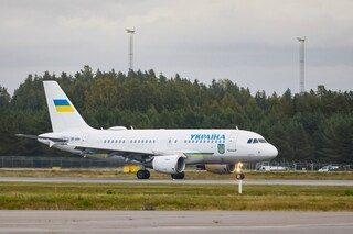 L’avion de Volodymyr Zelensky a-t-il failli être touché par un drone en Moldavie ? Ce que l’on sait de l’incident