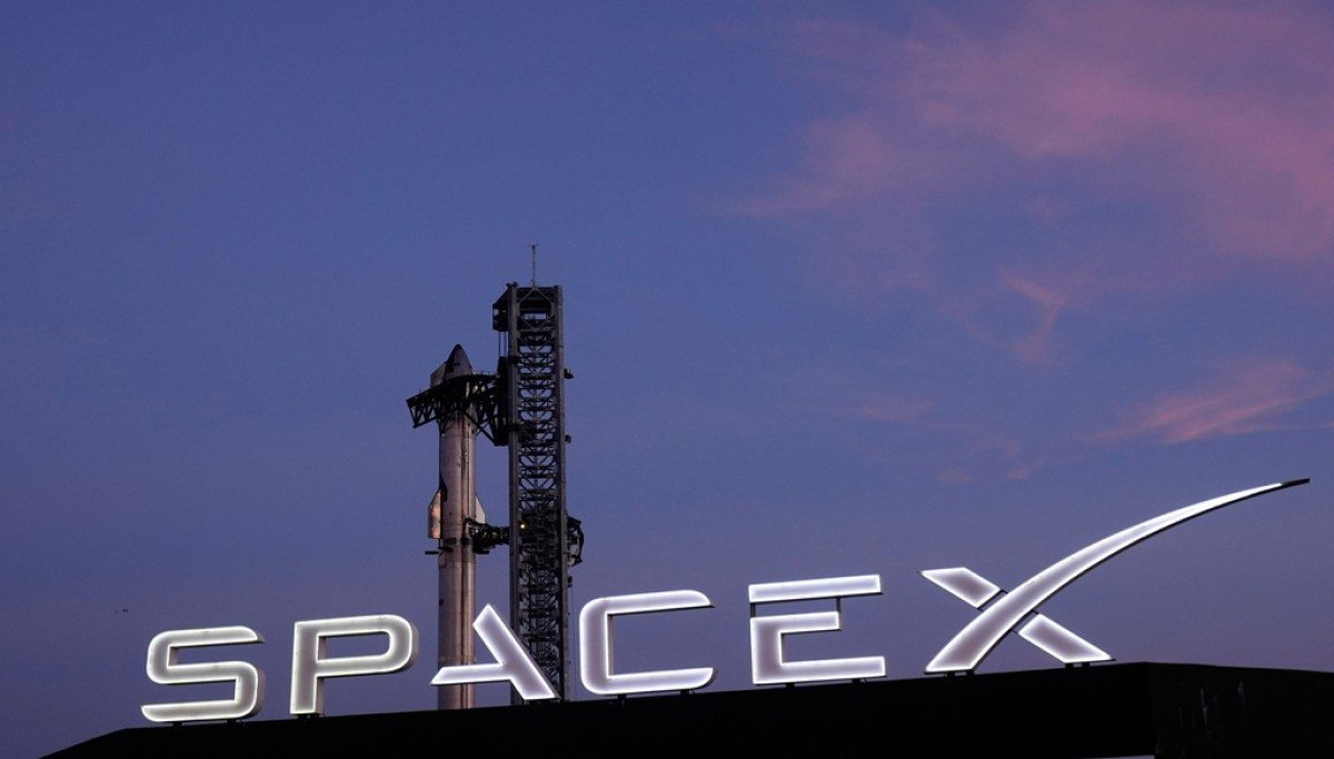 SpaceX satellites dodge collisions 1,100 times a day. Who’s actually driving?