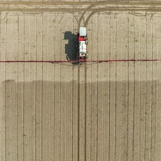 Oud-huisarts: Boer, stop met landbouwgif