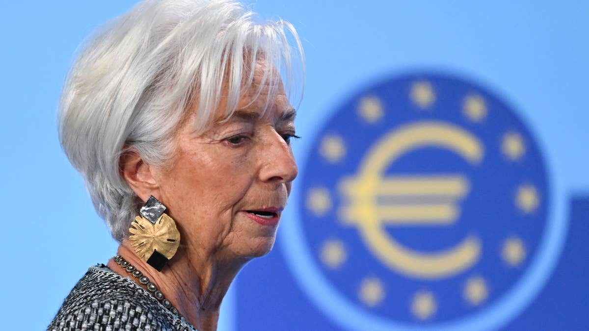 ECB flaggar för mer