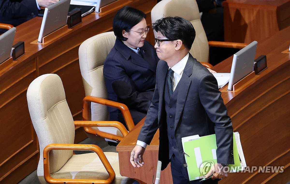 총리실, '韓사찰' 주장에 "직원, 지나치다 즉흥질의…엄중 경고"