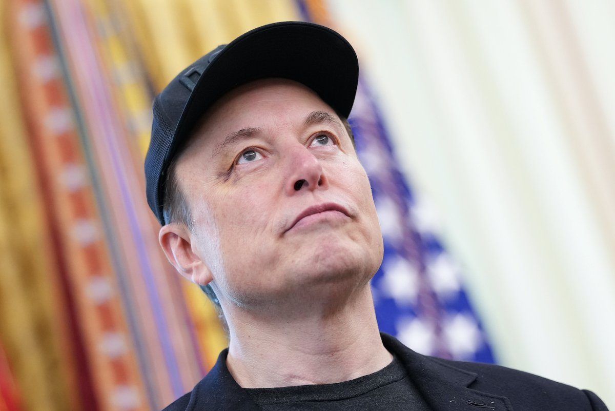 Elon Musk dostaĹ szaĹu. Obelgi, teorie spiskowe, obraĹşliwe grafiki. A wszystko przez dokument "Musk"