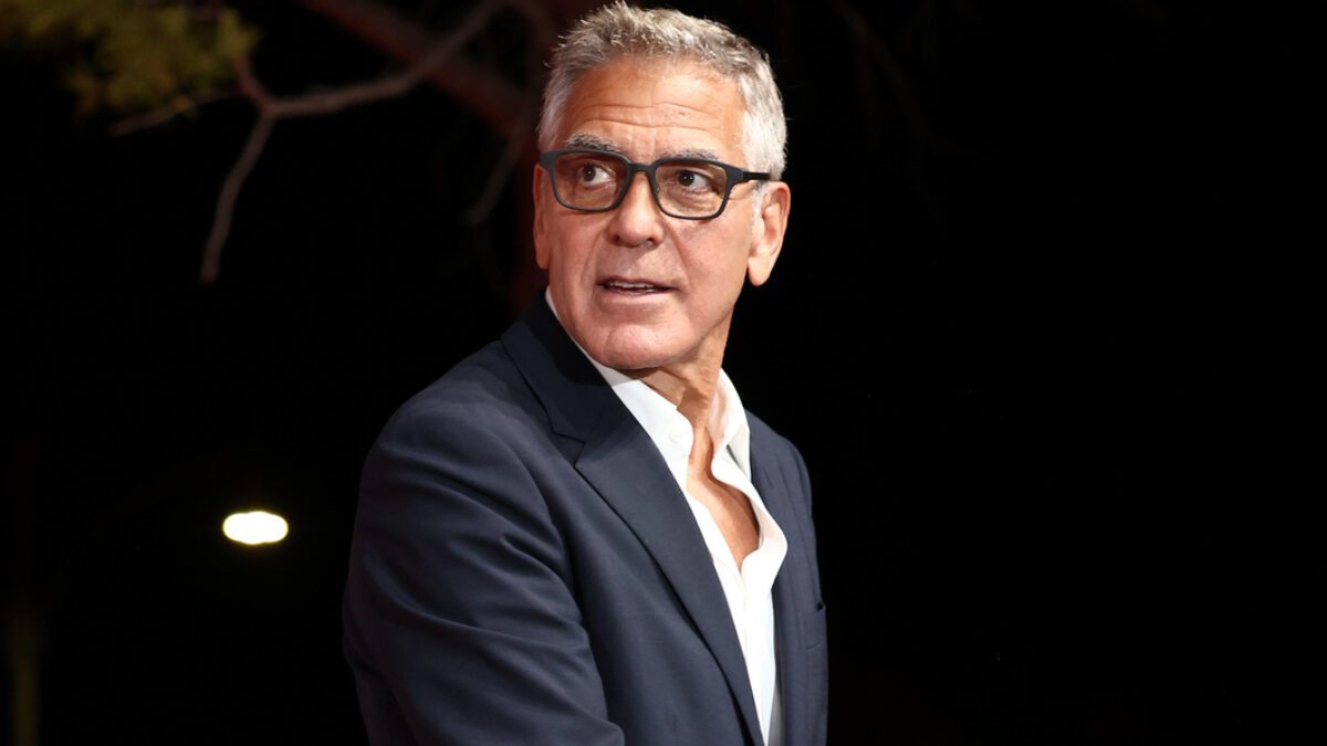 George Clooney: “Mia sorella Adelia si è ammalata di cancro l’anno scorso ed è morta molto rapidamente. Ero con lei qua…