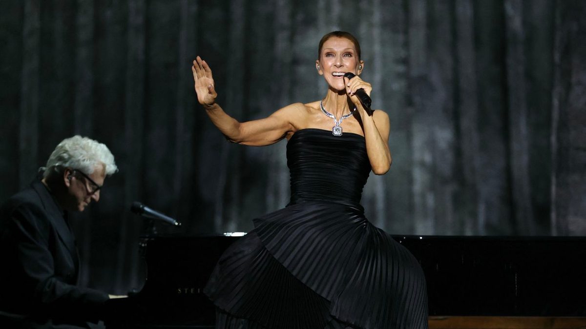 "Je vais bien" : Céline Dion émue, résiliente et ambitieuse, rassure son public lors de son grand retour sur scène près…
