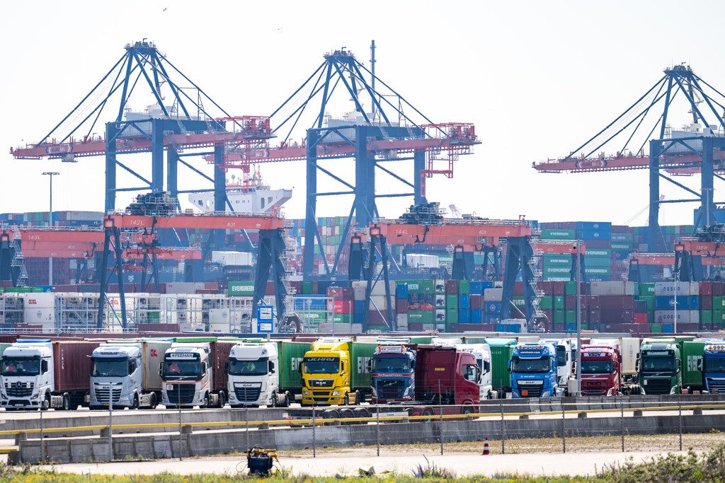Trumps handelstarieven drukken Nederlandse export naar VS met een kwart