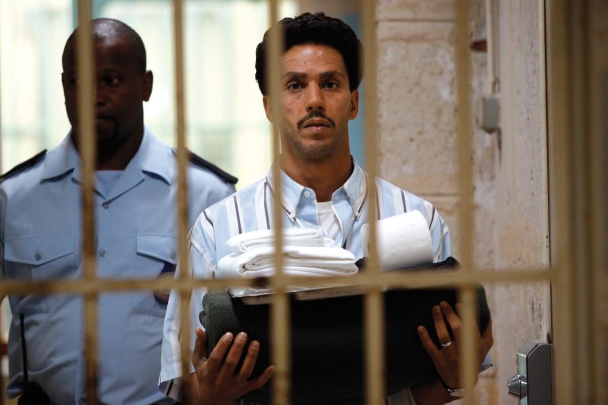 « Omar m’a tuer » : Roschdy Zem raconte une vie broyée par la machine judiciaire