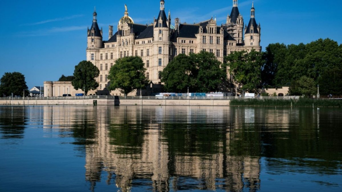 Vor Wahl in Mecklenburg-Vorpommern: SPD in Umfrage knapp hinter AfD
