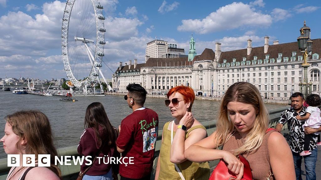 'Turist vergisi': İngiltere'yi ziyaret daha pahalı hale gelebilir