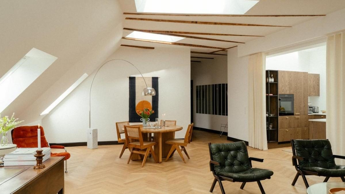 Masser af ovenlys. Ingen bopælspligt. Kom med ind i direktørens penthouse
