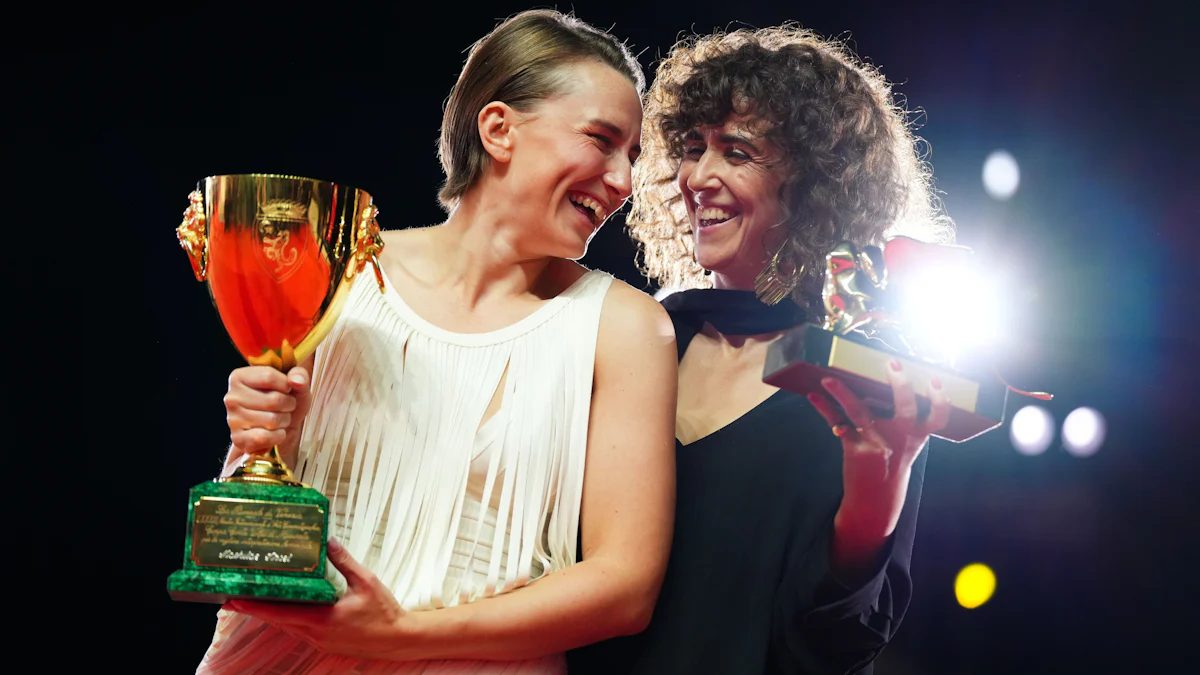 Filmfestspiele: Noch einmal bebt die alte Welt