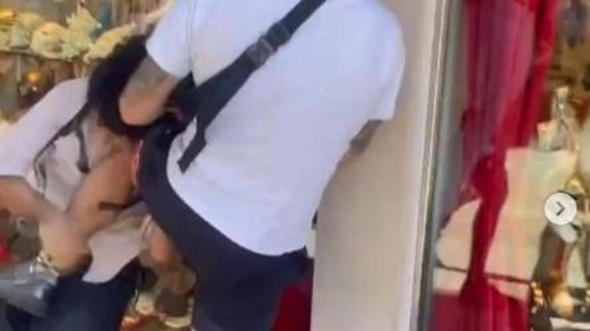 Gli influencer picchiatori. Botte ai militanti di sinistra