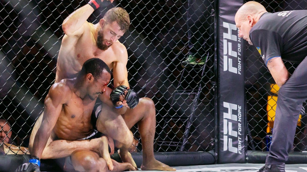 Spektaklet MMA är Trumps favoritsport – men i Skåne slåss man för Palestina