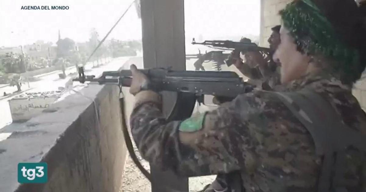 Siria, il destino incerto delle donne curde che hanno combattuto l'Isis
