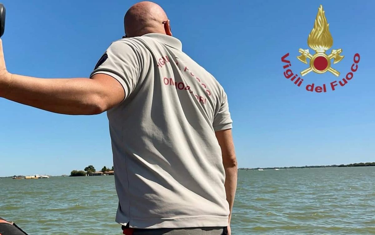 Venezia, scontro tra barche: grave un uomo, dispersa la moglie. Ricerche in corso