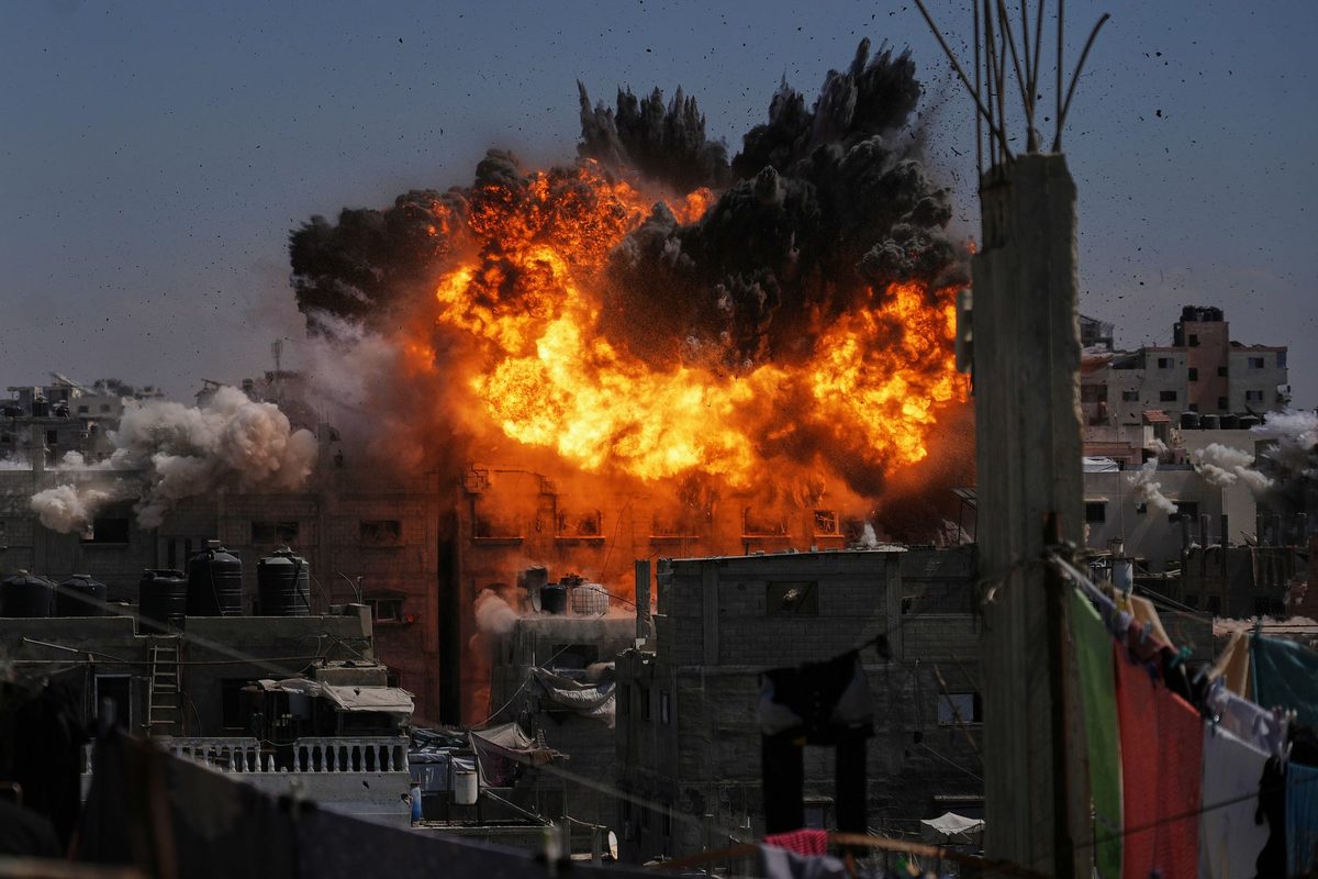 To drept og flere såret i israelsk luftangrep i Gaza