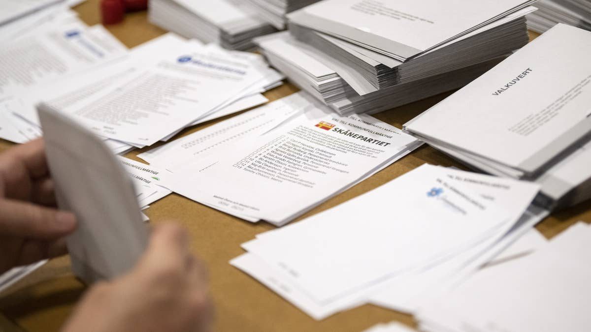 Över 200 incidenter kring valsedlar