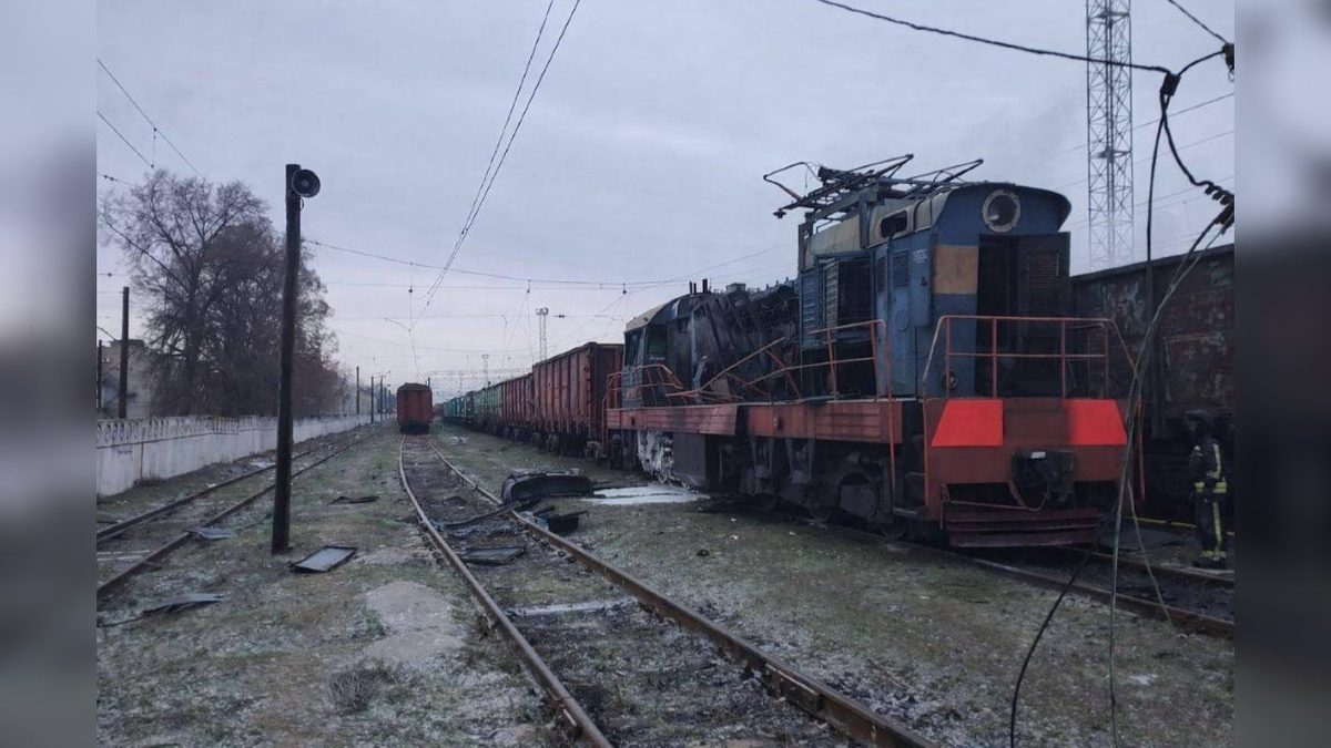Guerre en Ukraine: une "attaque systémique" est "en cours" contre le rail à travers le pays, une "alerte de haut niveau…