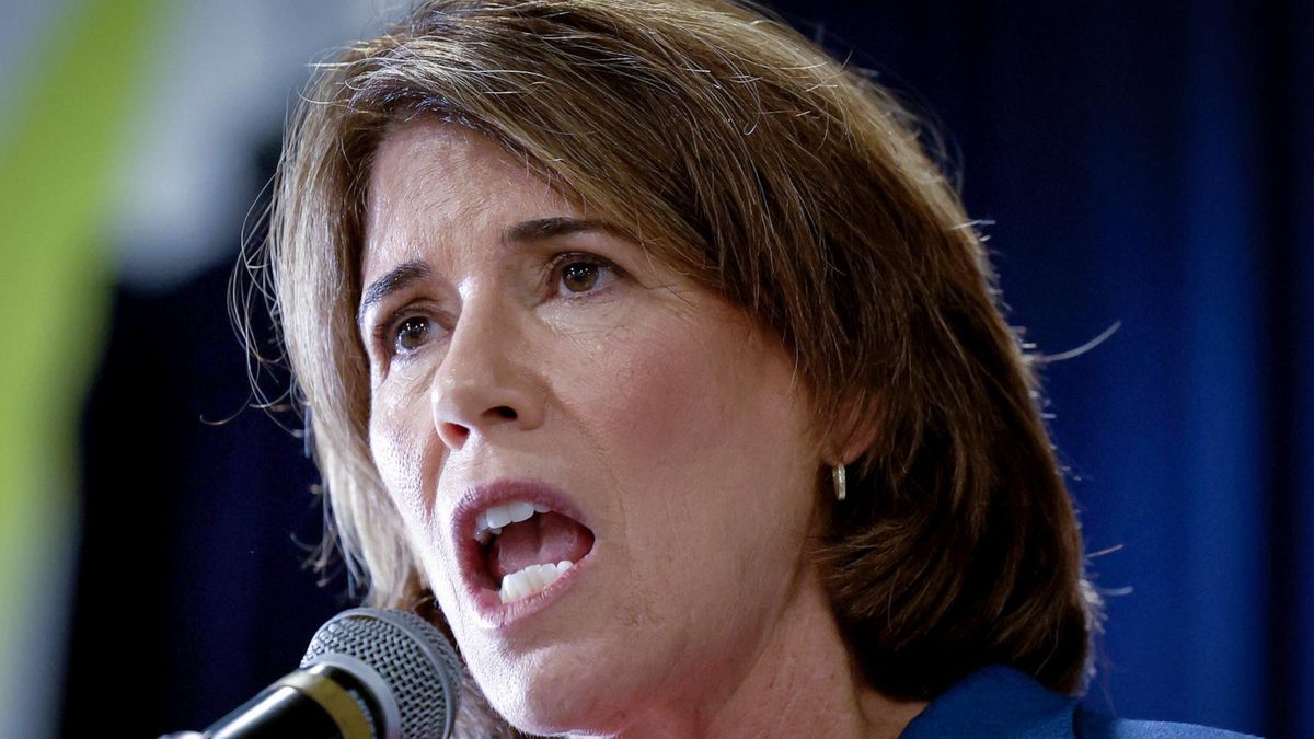 Rhode Island Gov. Dan McKee faces tough challenge from Helena Foulkes in Democratic primary