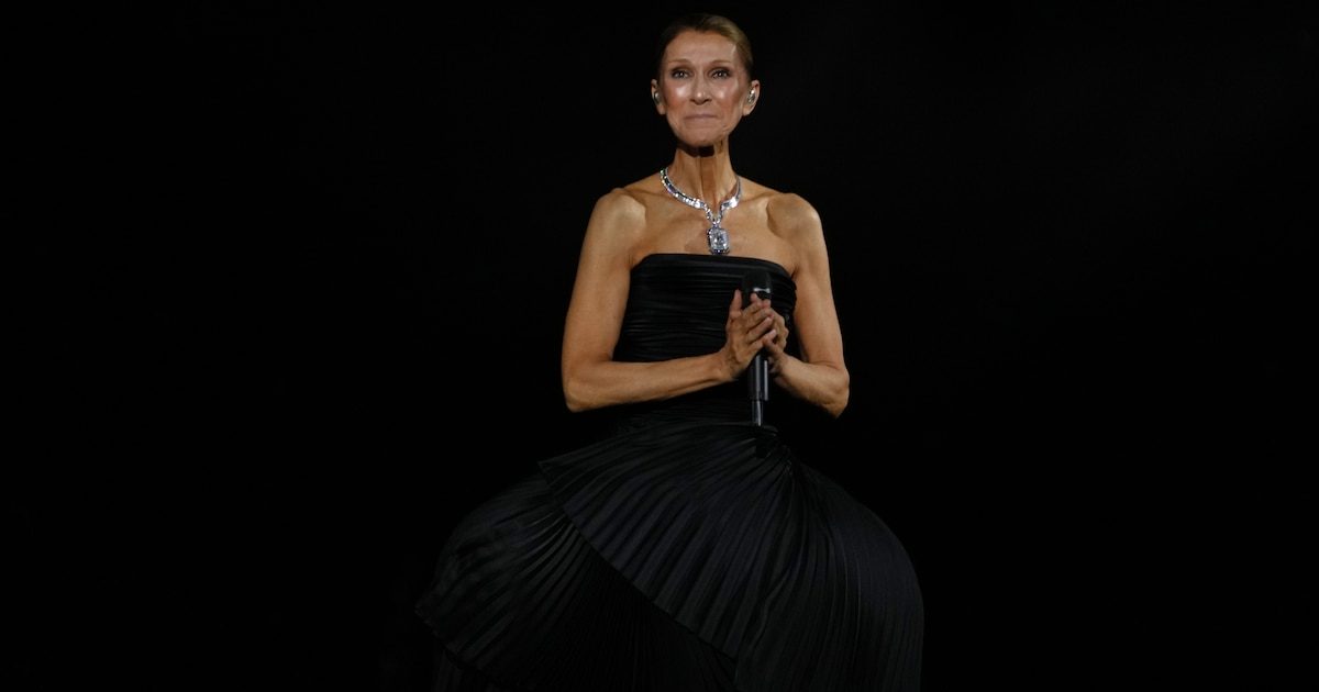"J'ai appris à vivre avec cette fragilité" : au coeur du premier show de Céline Dion à Paris pour son grand retour