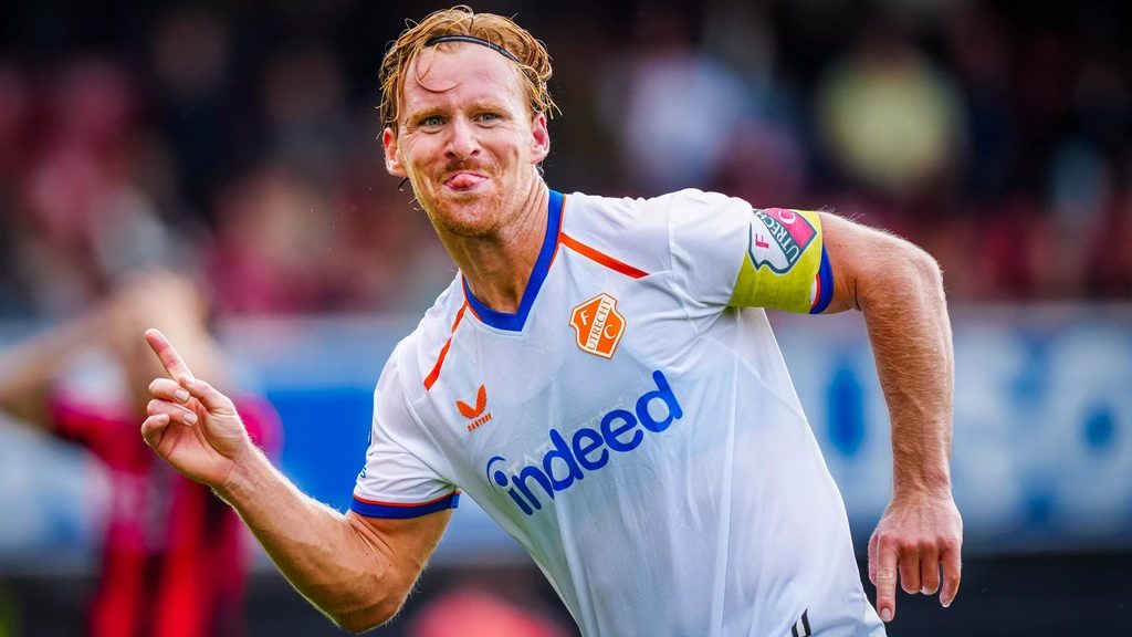 FC Utrecht boekt met het nodige geluk zijn eerste zege van dit seizoen