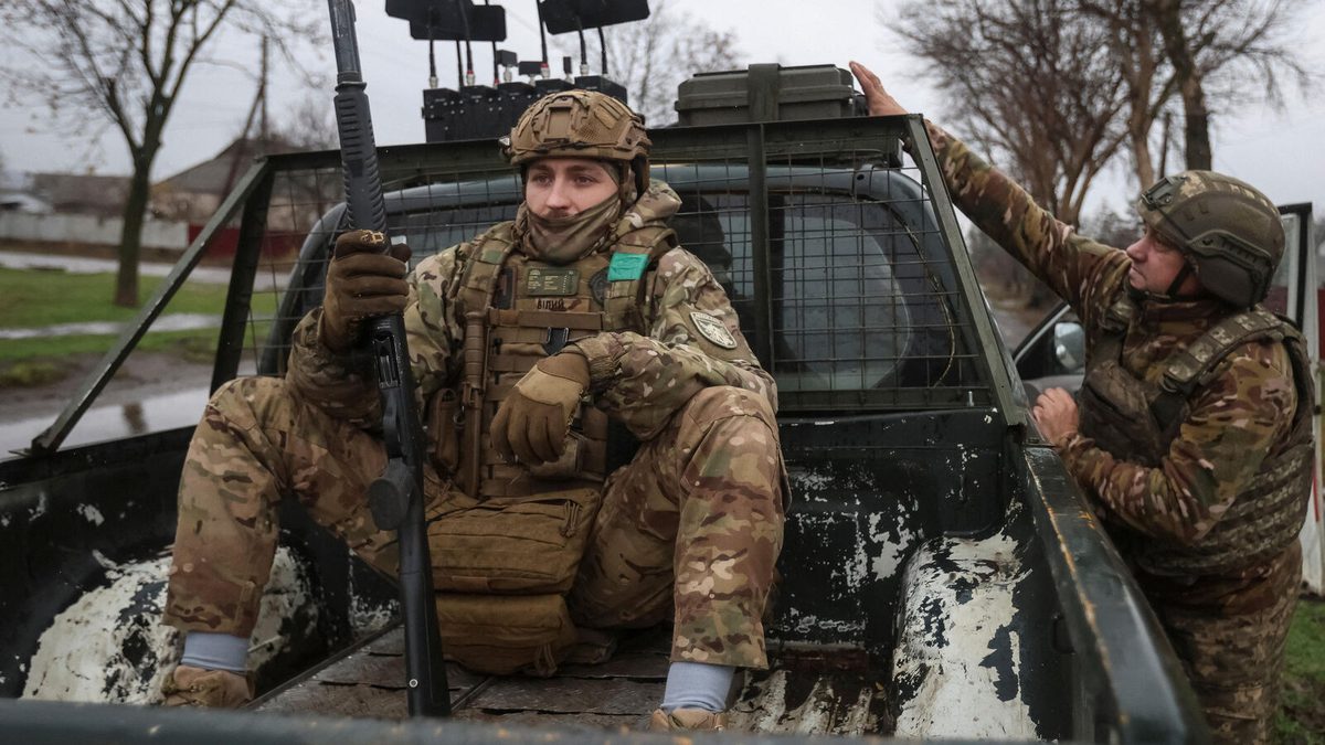 Guerre en Ukraine : à quoi servent les troupes de guerre électronique, célébrées par Volodymyr Zelensky ?