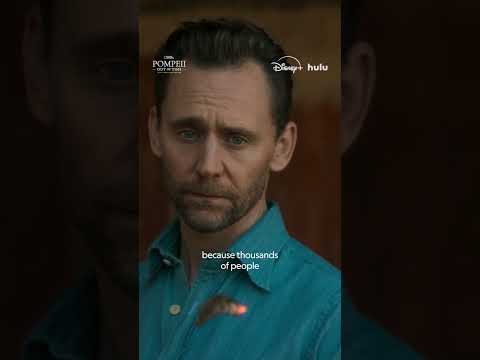 love this behind-the-scenes look at tom hiddleston's hilarious pompeii-themed haircut