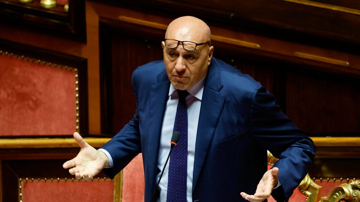 Crosetto: 'Più militari in strada non sia solo estetica, serve un riordino'