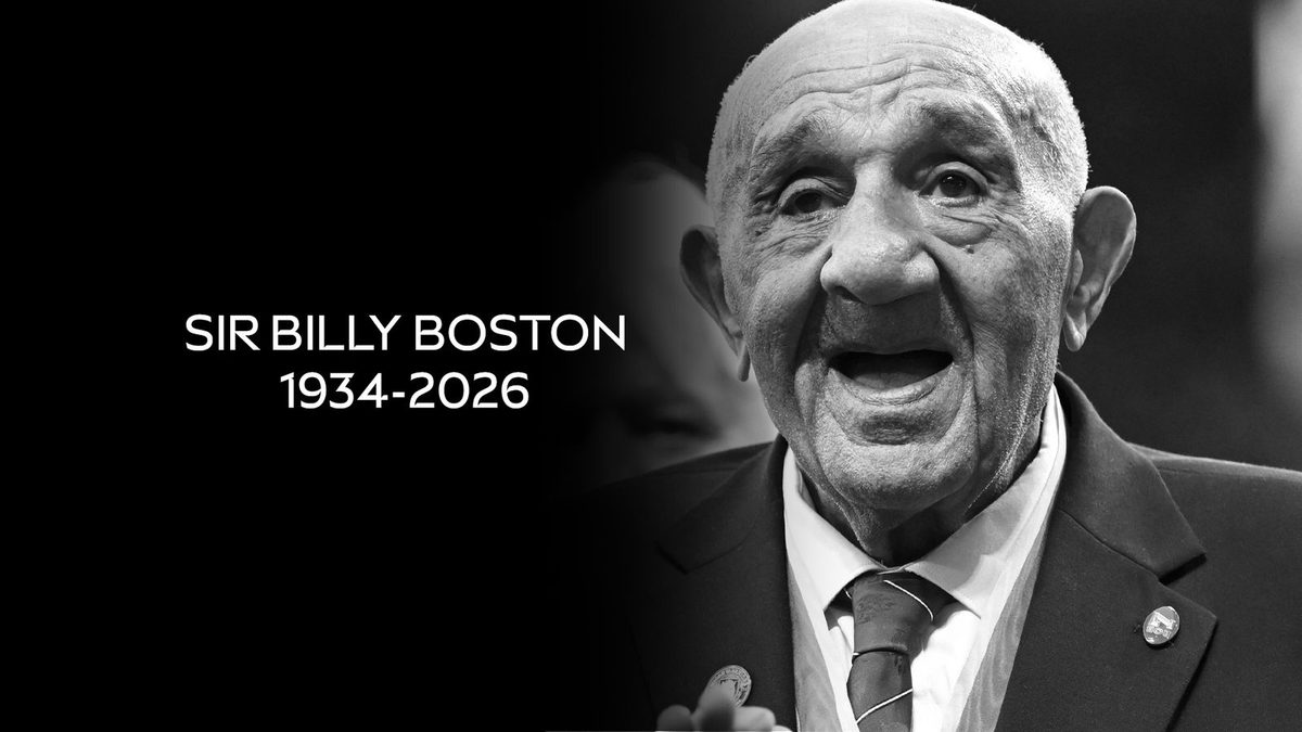 Crowds line the streets of Wigan to say farewell to Sir Billy Boston