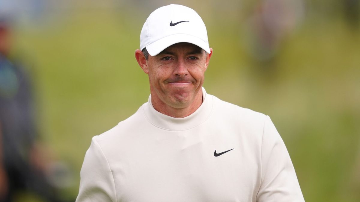 McIlroy four off Irish Open lead in tough conditions with Lowry near top