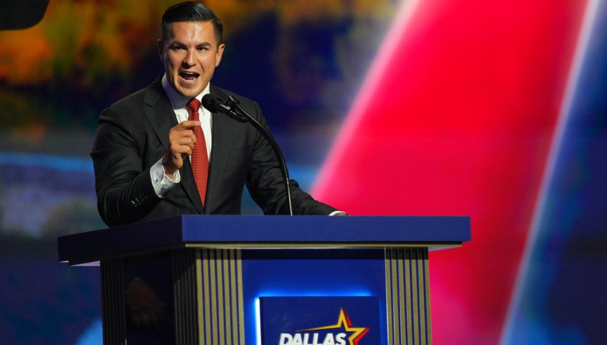 The GOP is betting culture will outweigh economic pain for voters this November