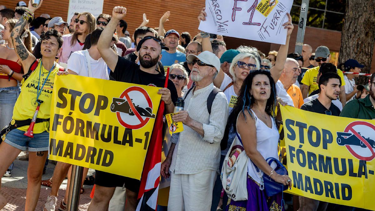 Proteste bei Formel-1-Rennen – Aktivisten klettern auf Baukran