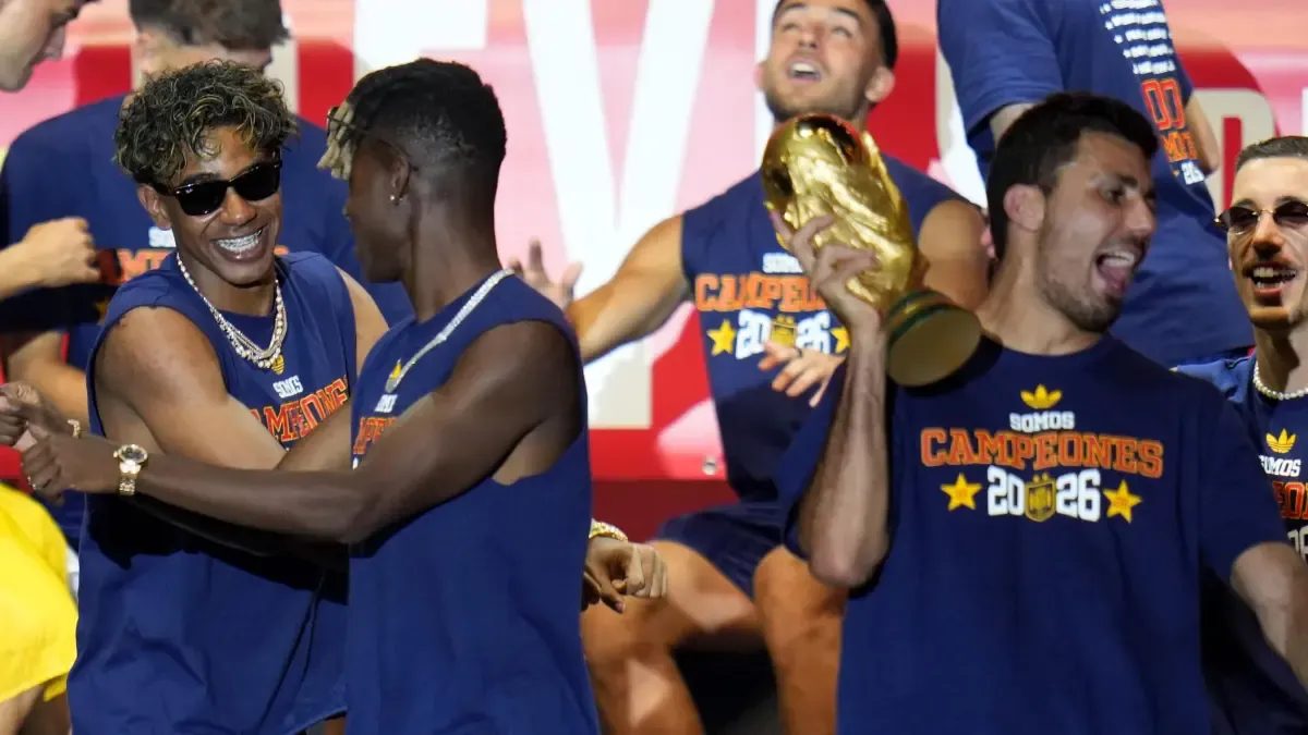 Tres partidos para Lamine, Rodri y Cubarsí mientras se vota el Balón de Oro