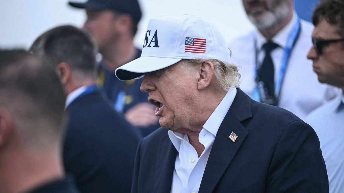 LIVE | Trump haalt uit naar Zelenski: ’Stop met aanvallen op Russische raffinaderijen’