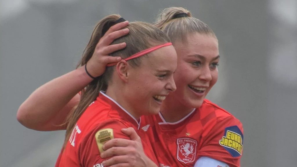 Twente-vrouwen nog steeds zonder puntverlies na zege op Feyenoord