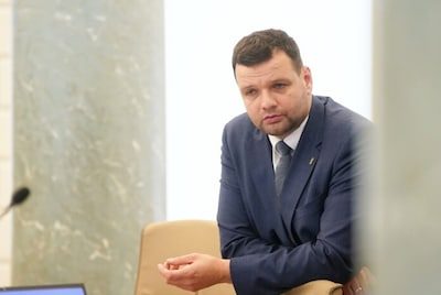 “Un danger pour la société”: un ministre letton limogé après avoir conduit en état d’ivresse
