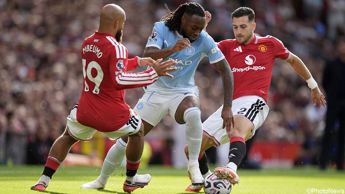 LIVE - Manchester City met tien! Phil Foden slikt domme rode kaart na natrappen op Fernandes