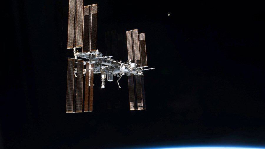 A 'zero gravity, zero taxes' strategy to replace the International Space Station