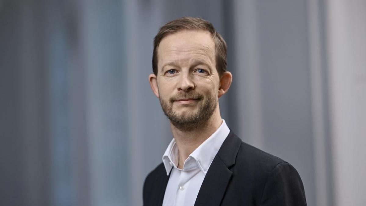 “Sætter regeringen for meget fart på økonomien?”