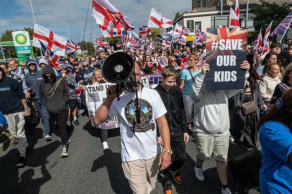 Six men 'wanted by police' after violent disorder at Portsmouth anti-migrant protest