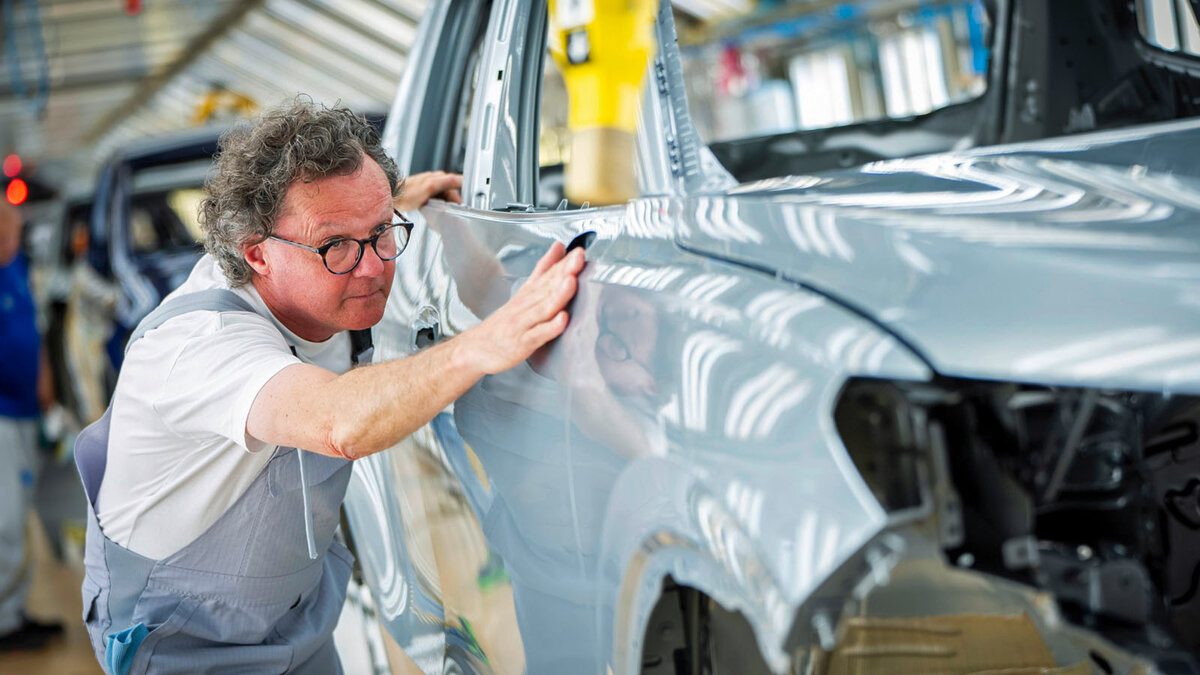 Bericht über VW-Umbau: Milliardenkosten für Stellenabbau und Werksschließungen