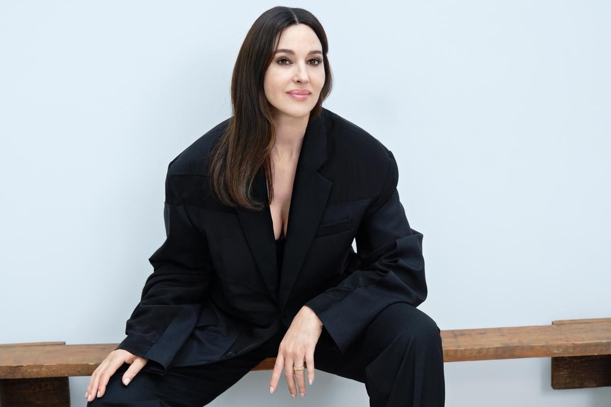 « Je suis un électron libre » : Monica Bellucci raconte les choix qui ont marqué sa carrière d’actrice